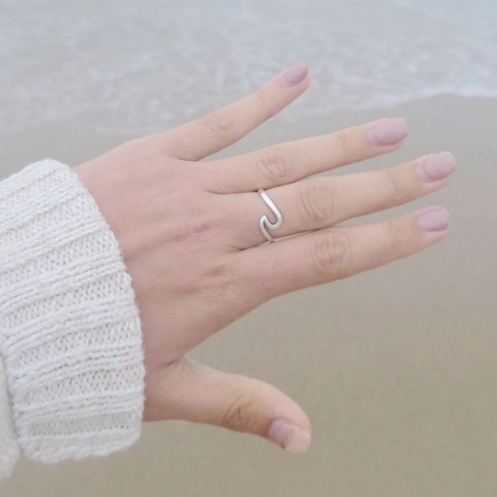 Boho Silver Wave Beach Stackable Ring Size 6 NEW - Picture 2 of 3